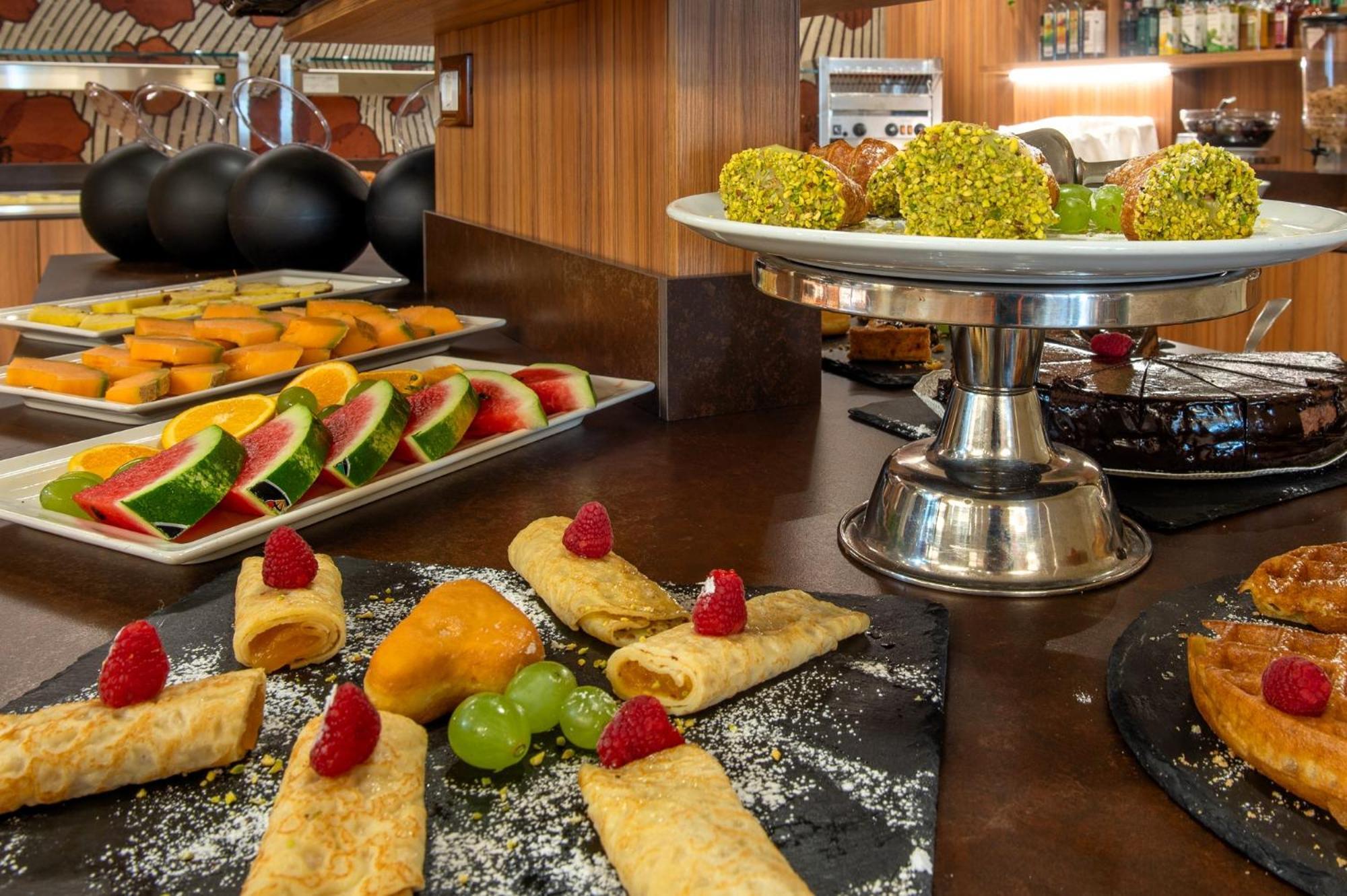 Hotel Argentina Градо Экстерьер фото