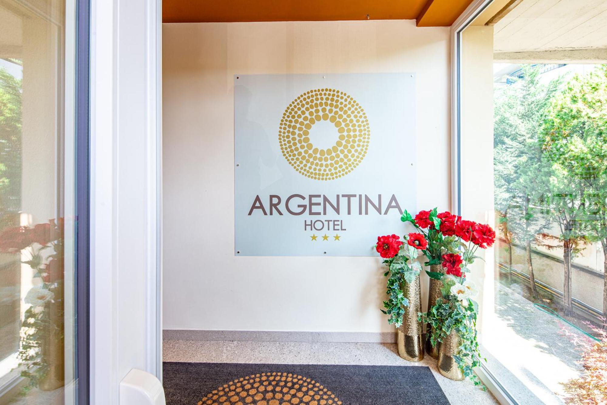 Hotel Argentina Градо Экстерьер фото